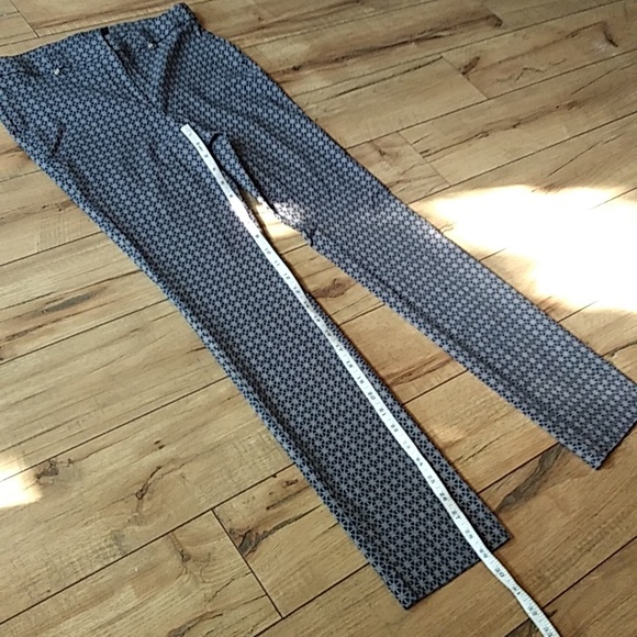 Comfort Fit Navy Blue And Tan Slim Leg Pant By Rafaella. Size 6 - Picture 16 of 17